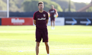 Tem. 2016/2017. Simeone durante un entrenamiento